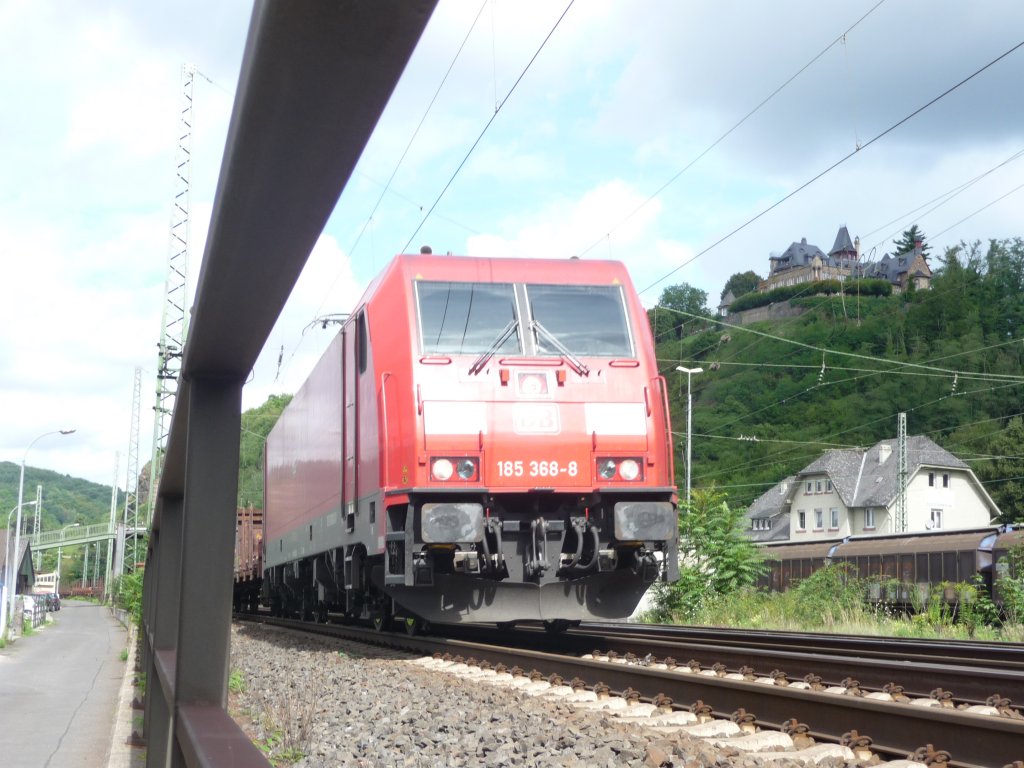 185 368 fhrt am 19.08.2010 in den Bahnhof Linz (Rhein) ein.