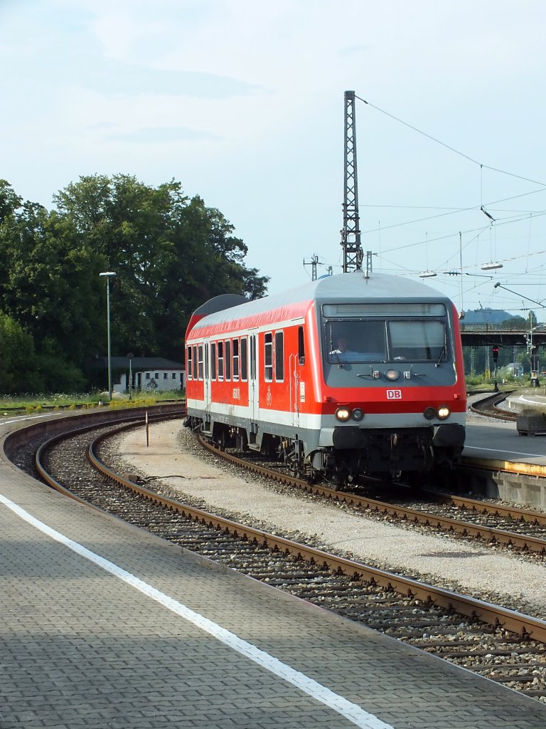Ein Wittenberger Steuerwagen erreicht am 23.7.13 den auf der Insel gelegenen Hauptbahnhof Lindaus.