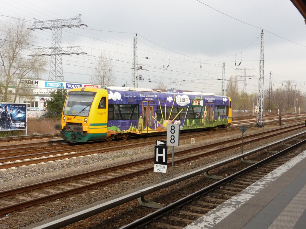VT 650.65 der ODEG am 11.04.2012 in Berlin-Springpfuhl.
Linie OE65 -> Berlin-Lichtenberg