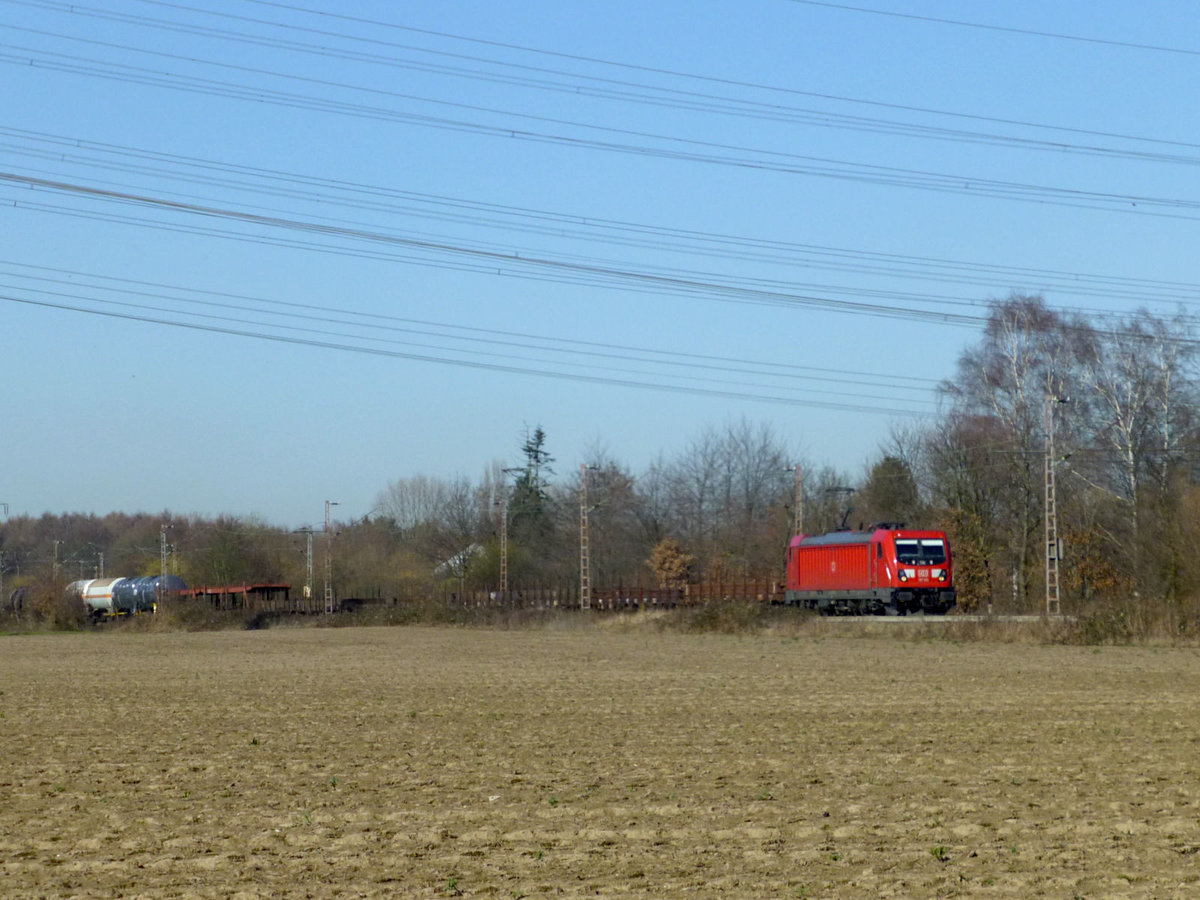 187 103 mit Güterzug bei Hilden, 27.2.2019.