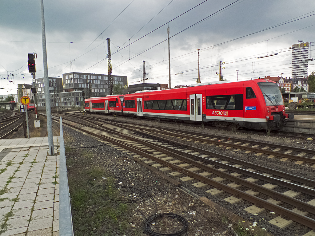 650 325 und 319 stehen am 31.07.14 als RB von Ulm nach Memmingen bereit.