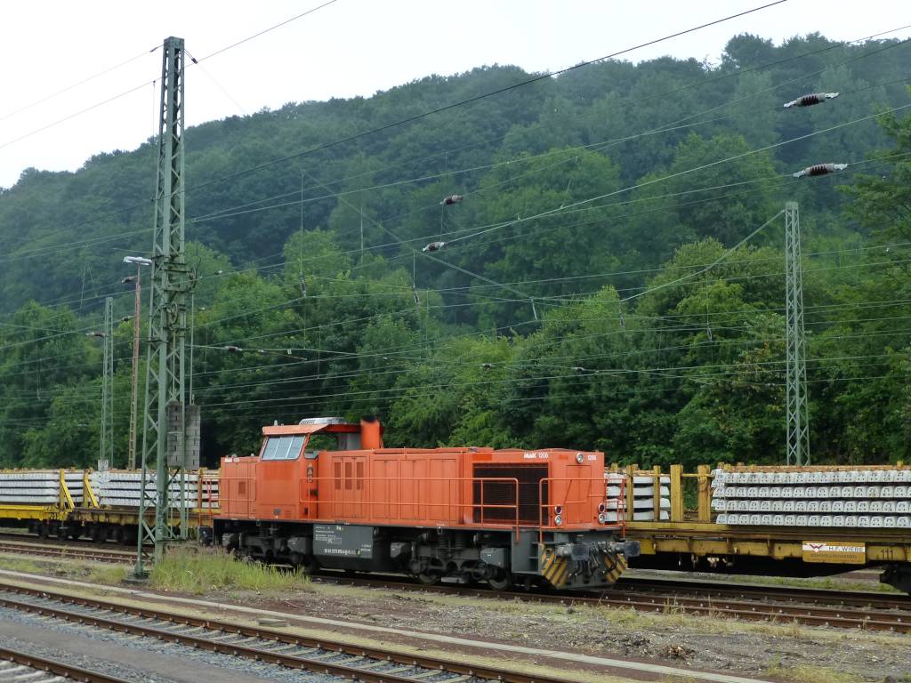 Diese Lok (92 80 1275 870-4 D-BUVL) ist am 17.7.17 in Altenbeken im Zuge einer Bahnbaustelle auf einem Nebengleis abgestellt.