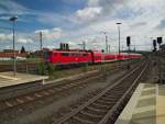 Der Großteil der RegionalExpress-Züge zwischen Frankfurt und Würzburg wird mit Loks der Baureihe 146 bespannt. Ab und an mischt aber auch eine 111 mit, so wie hier 111 224 am 20.08.14.