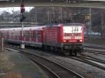 BR 143/260925/143-619-faehrt-am-24022010-mit 143 619 fhrt am 24.02.2010 mit ihrer S-Bahn in Wuppertal-Oberbarmen ein.