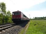 155 122 und zwei weitere 155er werden als Lokzug durch Lintorf gezogen. 18.05.2012