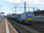 br-272-273-g2000/480661/hier-ist-eine-der-vier-g2000 Hier ist eine der vier G2000, die für Railflex fahren, mit einem kurzen Kesselwagenzug in Kassel, 23.5.14.