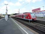 Am 30.06.2010 verlsst 422 017 den Bahnhof Wuppertal-Oberbarmen. S8 -> Mnchengladbach Hauptbahnhof