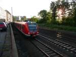 422 008 am 25.05.2012 in Wuppertal.
S8 -> Hagen Hauptbahnhof