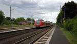 Auf der Fahrt von Koblenz nach Mnchengladbach erreichen 425 101 und 108 als RE8 den Bahnhof Bonn-Beuel, der immer wieder als Ersatzhalt fr den Bonner Hauptbahnhof diente und daher ber Bahnsteige in fernverkehrstauglicher Lnge verfgt.