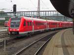 Beim Werk Ulm möchte man wohl demnächst einen Teil der 611er durch 612er ersetzen. Schon länger erreichen Kemptener Kollegen derseöben Baureihe den Ulmer Hauptbahnhof aus Richtung Bayern. 612 109 und 084 brechen hier am 31.07.14 in Richtung Kempten auf.