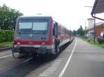 Am 18.07.2010 steht 628/928 343 im Bahnhof Nonnenhorn (Bodensee) zur Weiterfahrt nach Lindau bereit.