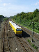 br-725-726/528280/gleismesszug-725-101-der-db-plasser Gleismesszug 725 101 der DB (Plasser & Theurer GMTZ STW 726.1) durchfahren am 2.9.16 den Bahnhof Vohwinkel Richtung Osten.
