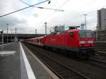 143 949 ist eine Besonerheit: Sie trgt eine neue Eigentmeranschrift  S-Bahn Rhein-Ruhr  und ist oberhalb der Frontfenster grau lackiert.