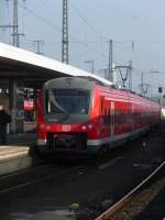 440 040 steht am 29.10.2011 zusammen mit 440 319 im Nrnberger Hauptbahnhof.