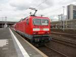 143 036 fhrt in den Dsseldorfer Hauptbahnhof ein; 03.05.2012.