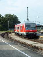 lindau-hauptbahnhof/284069/ein-wittenberger-steuerwagen-erreicht-am-23713 Ein Wittenberger Steuerwagen erreicht am 23.7.13 den auf der Insel gelegenen Hauptbahnhof Lindaus.