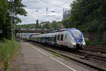 Auf dem Weg in Richtung Rheine hat 9442 364 gemeinsam mit einem weiteren TALENT an der Spitze des Zuges nur einen kurzen Halt in Wuppertal Hauptbahnhof eingelegt und eilt nun seinem westflischen Ziel