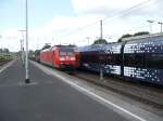 Am 11.06.2011 treffen sich 185 061 und ET6.03 der eurobahn im Bahnhof Wuppertal-Oberbarmen.
RE13 -> Venlo (NL)
