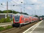 Zwei Regionalexpresse kreuzen sich am 1. August in Wuppertal Oberbarmen.
