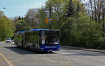 Ein ganz und gar blauer Lion's City der Firma Mesenhohl wird am 20.04.17 an der Haltestelle des SEV in der Waldeckstrae bereitgestellt.