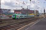 Abellio/732426/auf-der-linie-s9-kommen-seit Auf der Linie S9 kommen seit einiger Zeit FLIRT 3XL-Triebzge zum Einsatz, die im grau/grnen Design des VRR gestaltet sind. 3429 017 fhrt am Ostersamstag 2021 in Wuppertal in Richtung Hagen.