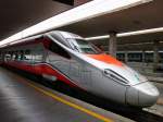 ETR 600/265975/etr-600-104-als-frecciargento-steht-am ETR 600-104 als Frecciargento steht am 12.9.2012 im Bahnhof Flozenz Santa Maria Novella.