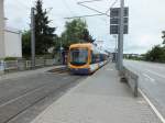 rnv-TW 4148 hlt am 23.06.2013 an der Haltestelle Weinheim-Luisenstrae.
Linie 5 -> Rundfahrt Heidelberg --> Mannheim --> Weinheim