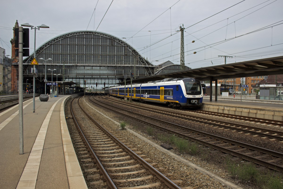 440 219 und 331 stellen sich als S1 in Richtung Vegesack bereit. Diese Strecke ist mit einem Viertelstundentakt in der Hauptverkehrszeit die am dichtesten bediente Regio-S-Bahn-Strecke.