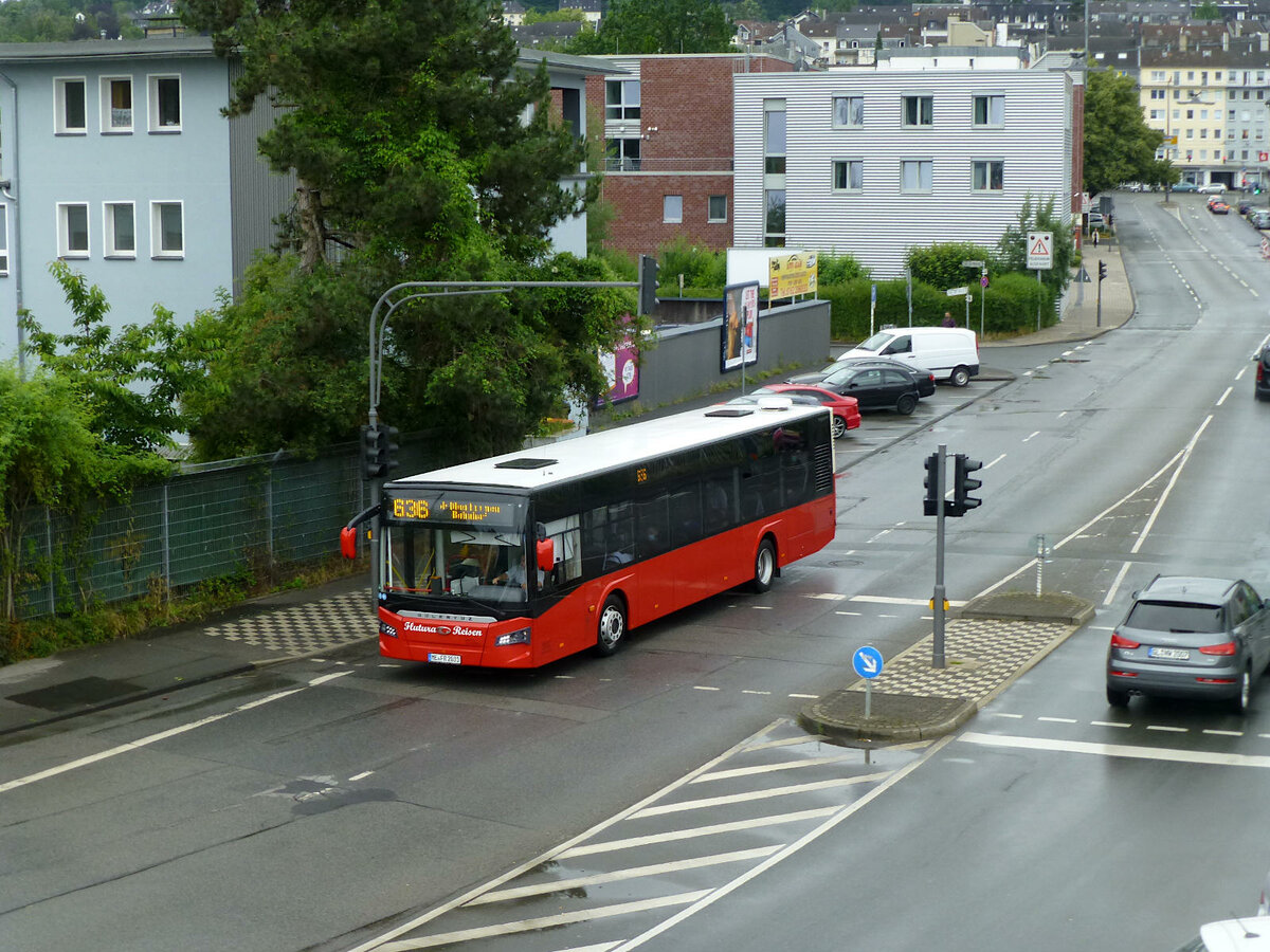 ME-FR 2031 auf der Linie 636 auf der Waldeckstraße, 4. Juli 2021.