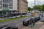 Die Firma KRB Busreisen aus Hrth fhrt als Subunternehmer Leistungen fr die Kln Verkehrsbetriebe durch. Auf der Linie 132 erreicht der Lion's City BM-KK 5013 am 08.07.21 gleich den Busbahnhof am Breslauer Platz hinter dem Klner Hauptbahnhof.