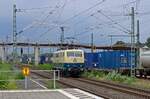 BR 111/753112/auch-wenn-die-lokomotive-111-174 Auch wenn die Lokomotive 111 174 als ehemalige S-Bahn-Lokomotive den blau/beigen Lack erstmals trgt, stellt sie damit einen interessanten Blickfang auf deutschen Gleisen dar.