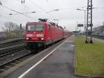 143 837 verlsst am 24.11.2012 den Bahnhof Kln-Messe/Deutz.