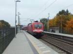 182 012 hlt am 9.10.13 im Bahnhof Erkner.
RE1 -> Frankfurt (Oder)