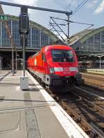br-182-es64u2/353917/182-010-verlaesst-am-160714-mit 182 010 verlässt am 16.07.14 mit einem RE1 nach Frankfurt den Berliner Ostbahnhof.