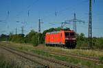 br-1850-traxx-f140-ac1/898164/weniger-als-eine-stunde-nachdem-die Weniger als eine Stunde nachdem die Lok mit einem DHL-Zug in Richtung Osten gefahren ist, kam 185 134 solo wieder zurück durch Saarmund. Gut möglich, dass die Lok zum Rangierbahnhof Seddin fuhr. br-1850-traxx-f140-ac1/898164/weniger-als-eine-stunde-nachdem-die Weniger als eine Stunde nachdem die Lok mit einem DHL-Zug in Richtung Osten gefahren ist, kam 185 134 solo wieder zurück durch Saarmund. Gut möglich, dass die Lok zum Rangierbahnhof Seddin fuhr.