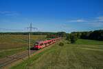 br-442-talent-ii/898167/ueblicherweise-ist-die-regionalbahn-linie-22-mit blicherweise ist die Regionalbahn-Linie 22 mit einem einzelnen Talent-Triebwagen unterwegs, meistens einem Fnfteiler. Am 24.09.25 war ein Umlauf mit einer Doppeltraktion aus 442 317 und 442 127 unterwegs, was auf den meisten Fahrten wohl etwas berdimensioniert gewesen sein drfte.