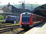 RE nach Kassel (612 042 vorne) wartet in Kassel auf die Abfahrt.