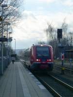 641 023 verkehrt am 2.11.16 auf der RB53, die alle zwei Stunden zwischen Langensalza und Gotha pendelt. Mit voller Beleuchtung verlässt der Zug gerade Gotha Ost.