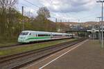Der auf den Namen Lbbenau getaufte Triebzug 402 021 rollt hier am 03.04.21 auf dem Weg nach Kln durch Wuppertal-Sonnborn.