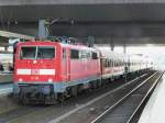 dusseldorf-hauptbahnhof/474757/111-114-mit-einem-re4-verstaerker-im 111 114 mit einem RE4-Verstärker im Düsseldorfer Hbf, 25.9.15