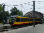 TW 957 als S7 nach Achern bei der Ausfahrt im Albtalbahnhof Karlsruhe, 5.7.18.