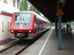 611 035 ist auf Gleis 8 im Lindauer Hauptbahnhof eingetroffen und fhrt nun zur Abstellung in die Reste des ehemaligen Betriebswerkes. 26.07.2010