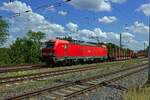 Der DB-Vectron 193 387 k�nnte eine Dusche vertragen.