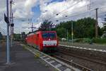 Mit einem mit Drahtrollen beladenen Güterzug durchfährt 189 083 am 27.07.22 Oberbarmen auf dem Weg in Richtung Hagen.