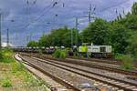br-275-276-g1206/828184/die-captrain-lokomotive-404-98-80-0275 Die Captrain-Lokomotive 404 (98 80 0275 905) befrdert am 26.07.23 einen Gterzug mit Stahlcoils in den Hammer Hafen.