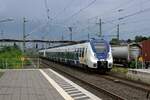 Auf der Fahrt von Wuppertal nach Bonn hat eine TALENT-Garnitur mit 9442 372 am Zugschluss im Bahnhof Opladen gehalten und setzt nun die Fahrt in Richtung Kln fort.