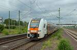 Die Linie RE6 fhrt blicherweise berhaupt nicht ber die im Sommer 2021 gesperrte Strecke zwischen Dsseldorf, Leverkusen und Kln, sondern auf der anderen Rheinseite ber Neuss.