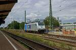 Als Leerfahrt kam 186 431 am 21.07.22 durch den Bahnhof Magdeburg-Neustadt. Irgendwo in der Umgebung holte die Lok einen Zug ab und begegnete mir ein paar Stunden spter westlich von Magdeburg erneut. Allerdings im strmenden Regen und ohne dass ich ein Bild gemacht habe.