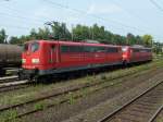 Die beiden von der RBH gekauften Loks 274 (91 80 6 151 127-8 D-RBH) und 268 (91 80 6151 004-9 D-RBH)durchfahren am 16.7.13 den Gterbahnhof Gladbeck-West.
