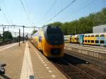 Ein VIRM-Triebwagen erreicht Dordrecht. 02.06.2012